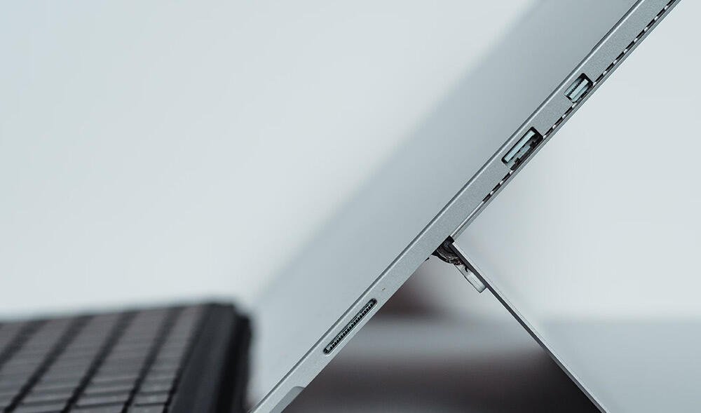 Calls for businesses to prioritise connectivity (Demo)